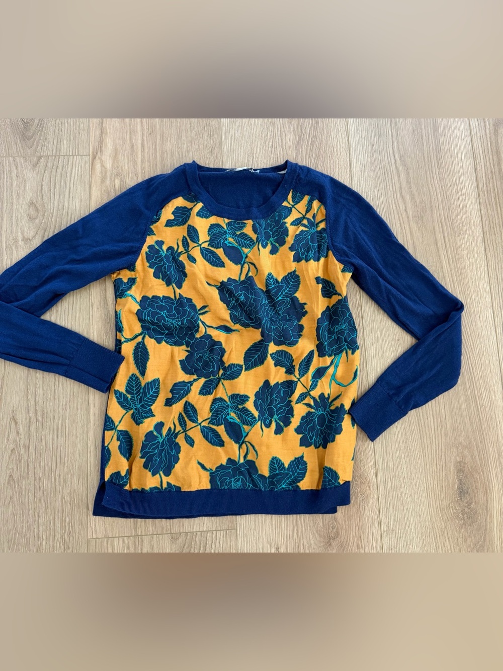 Boden Floral Knit Long Sleeve Sweater Navy Yellow Rose size medium